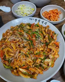 생생정보 장사의 신 17년 전통의 맛 보양식 산낙지볶음