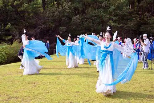 충남 공주 백제문화제 특집 발길따라 고향기행 관광지, 고마나루, 음악 카페, 식당 맛집 가볼만한 곳 추천