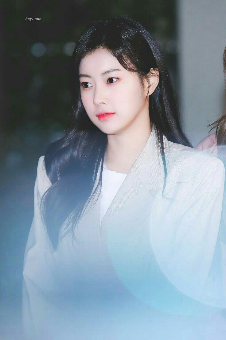 아이즈원 강혜원 몸매 키 아이즈원 강혜원 몸매 키