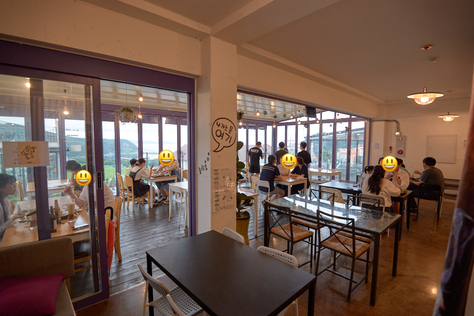 부어스트 라덴 2층 모습