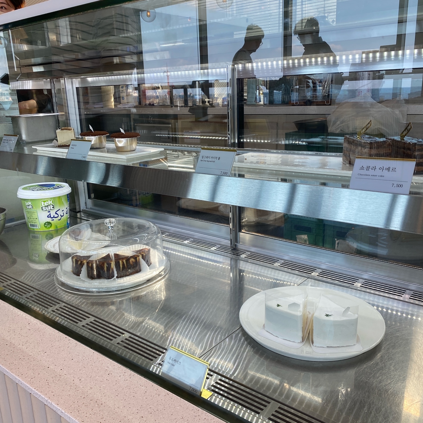 제주공항 용두암 용두암해변 비행기포토존 오션뷰 팡도르 시그니처메뉴 듀포레 대형카페 주차 리뷰 추천