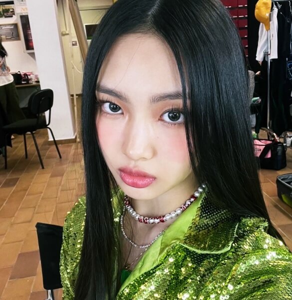 검은생머리-뉴진스-혜인