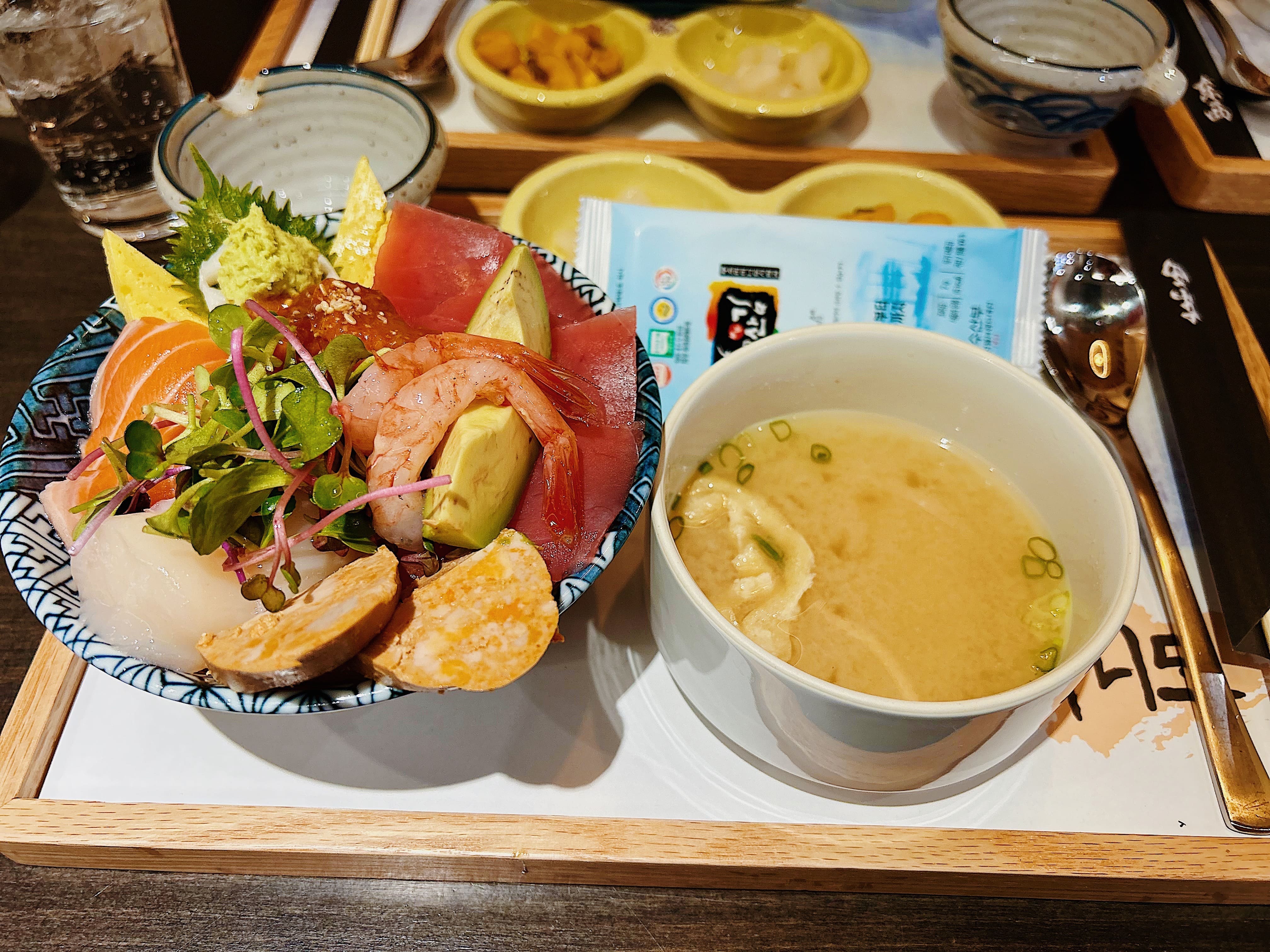 마구로동우니도