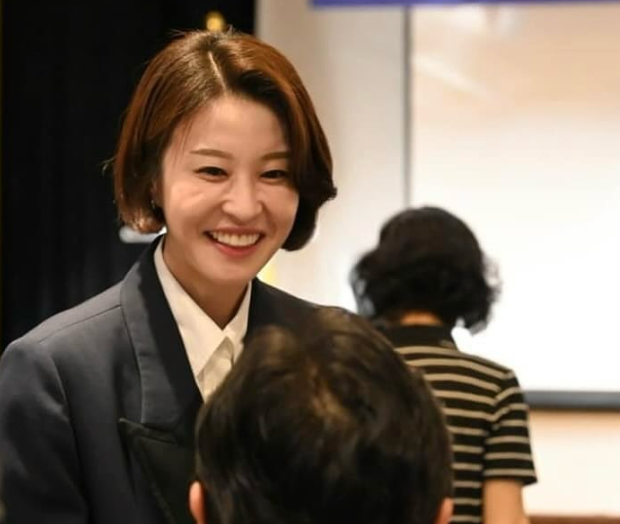 안귀령 앵커 프로필 부대변인