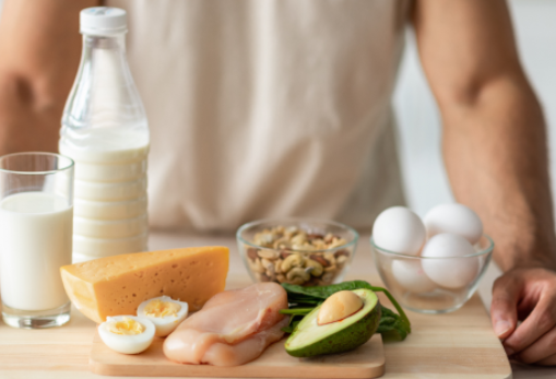 중년 단백질 하루 권장량 총정리! 체중 기준 계산법까지