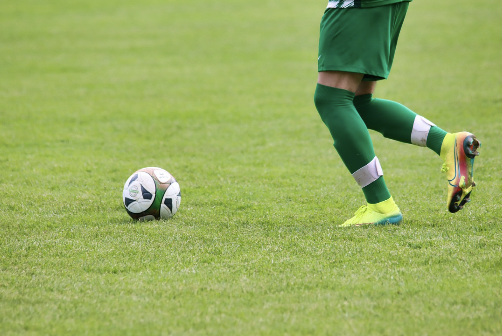 축구 감독 전술 관련 이미지