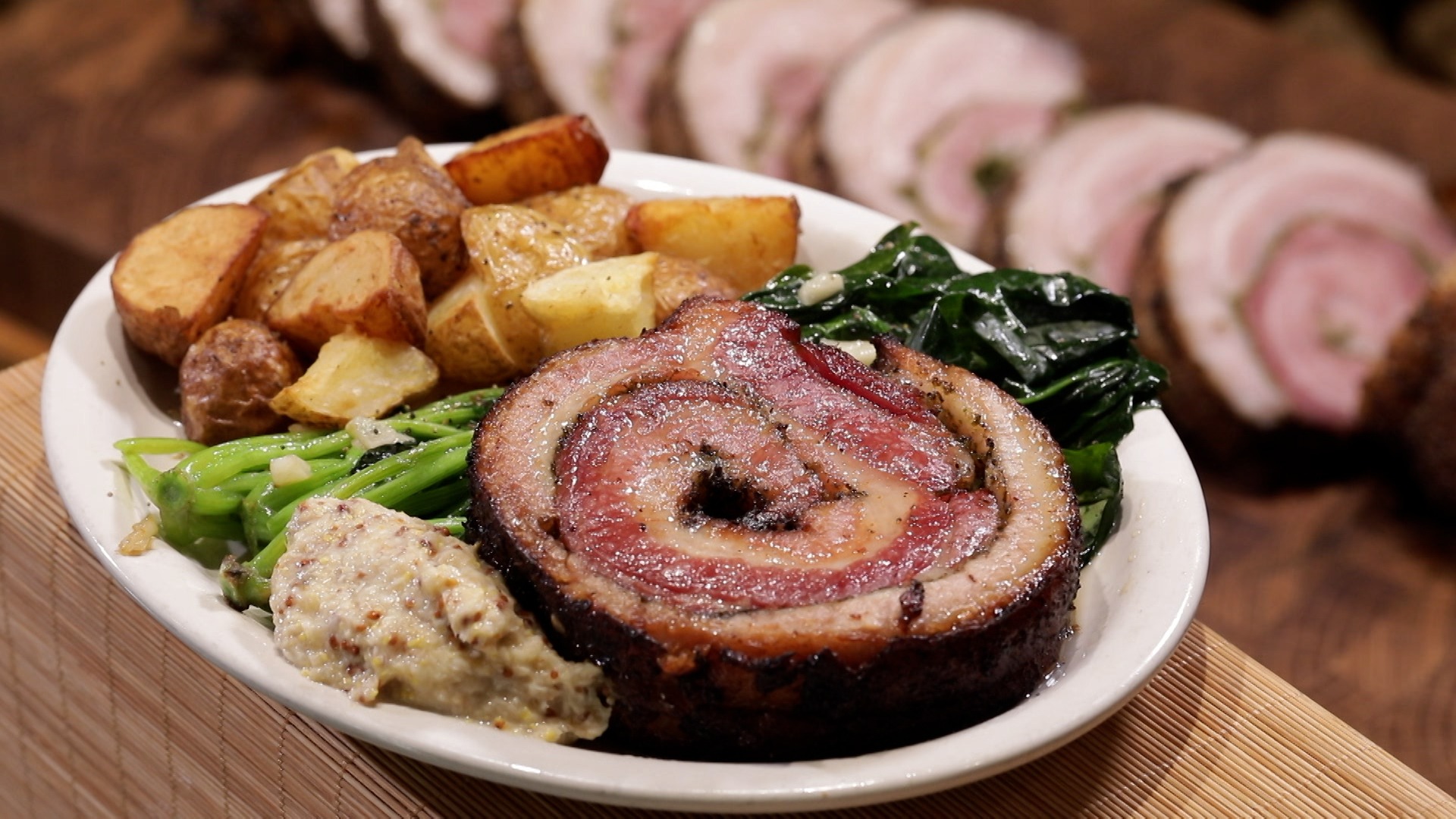 성수동 성수역 맛집 참나무 장작 철제 훈연 바베큐 기계 브리스킷, 립, 김치 삼겹살 바비큐 풀드포크 김밥