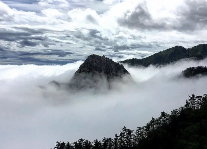 설악산 단풍 시기와 추천 코스