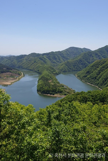 둔주봉 한반도지형 전망대