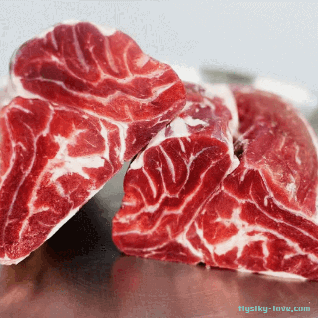 지방이 적고 담백한 아롱사태