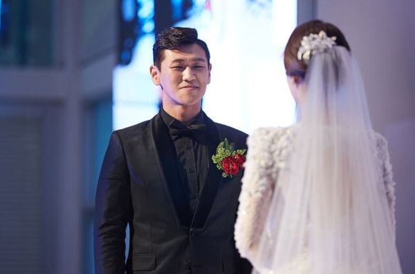강홍석 결혼 사진