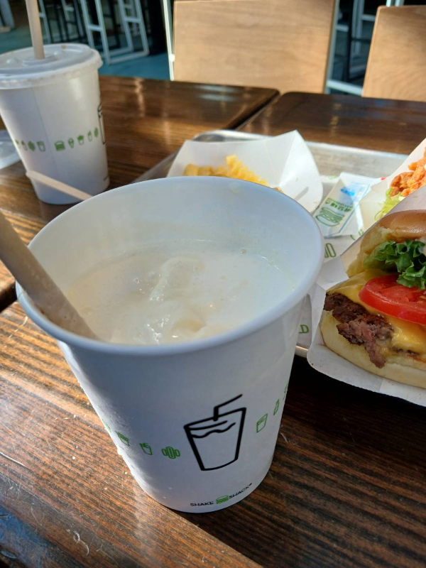 쉑쉑버거 바닐라쉐이크