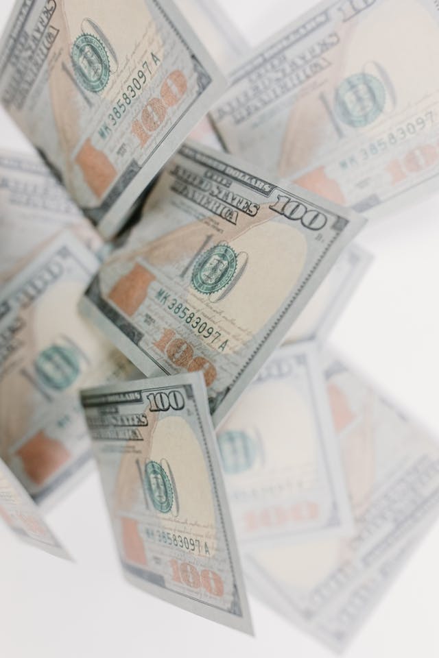 일본 은행주 전망: 금리 인상과 대장주 TOP3