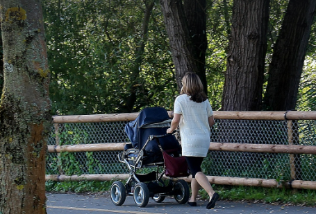 신생아 유모차 필수 체크리스트 (리클라이닝, 쿠션감, 통풍성) 관련 사진