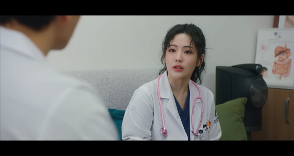 소라에게-부탁을-하는-로이