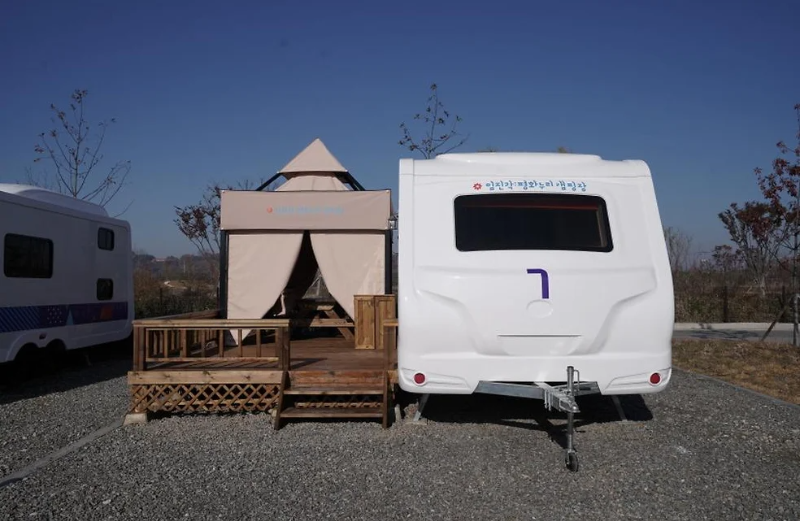 파주 캠핑장 글램핑 카라반