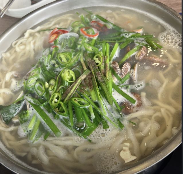 대전 유성 굴 칼국수 맛집 | 생방송투데이 나온 모오락칼국수