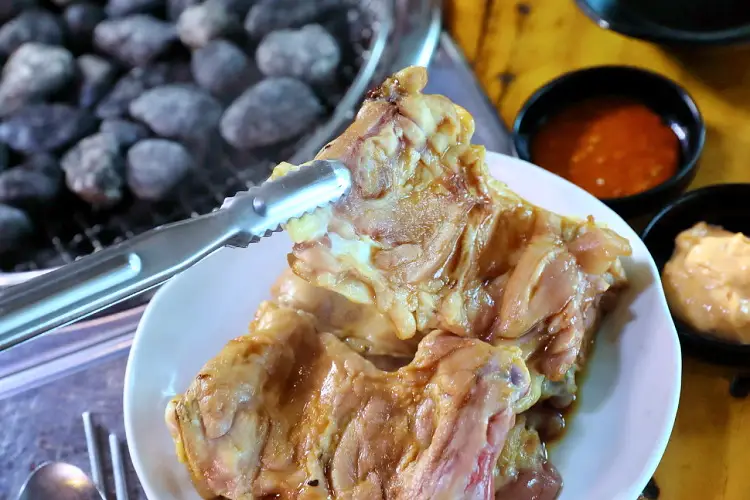 강촌에서 맛보는 이런 조합 봤나 춘천을 홀린 맥반석 숯불 문어 닭갈비 맛집 추천 생방송투데이 리얼맛집 오늘방송 소문의 맛집