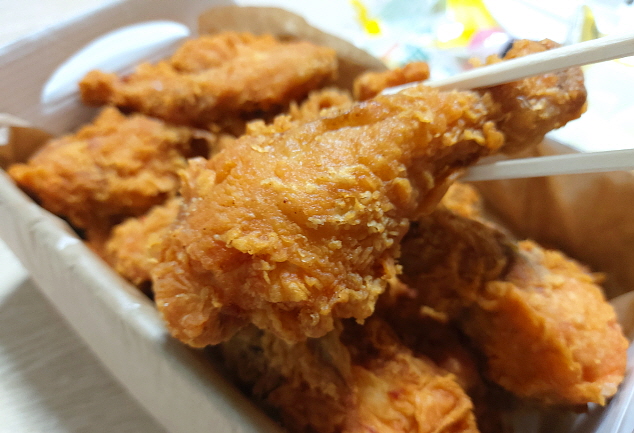 닭다리 자담치킨 닭다리