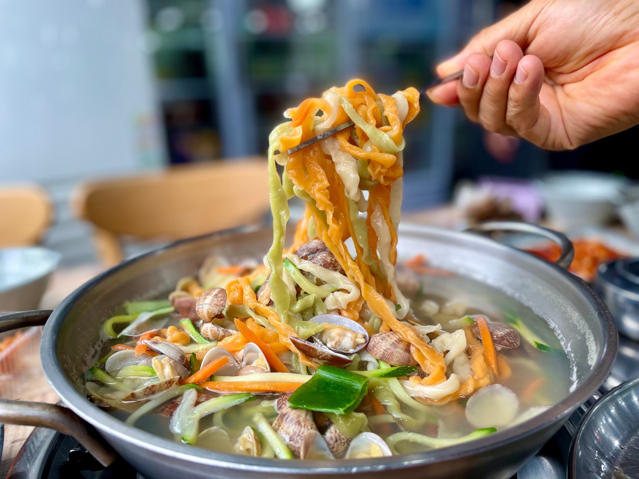 배터지는집 동막손칼국수명가