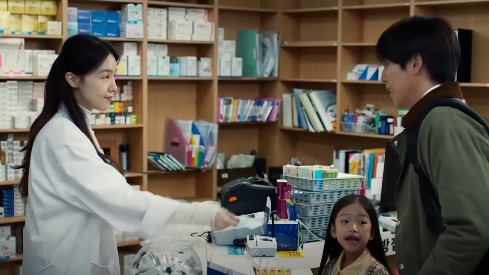 공포 스릴러 영화다시보기추천 이현우 방민아 주연 원정빌라 결말 후기 리뷰 - 호평과 혹평