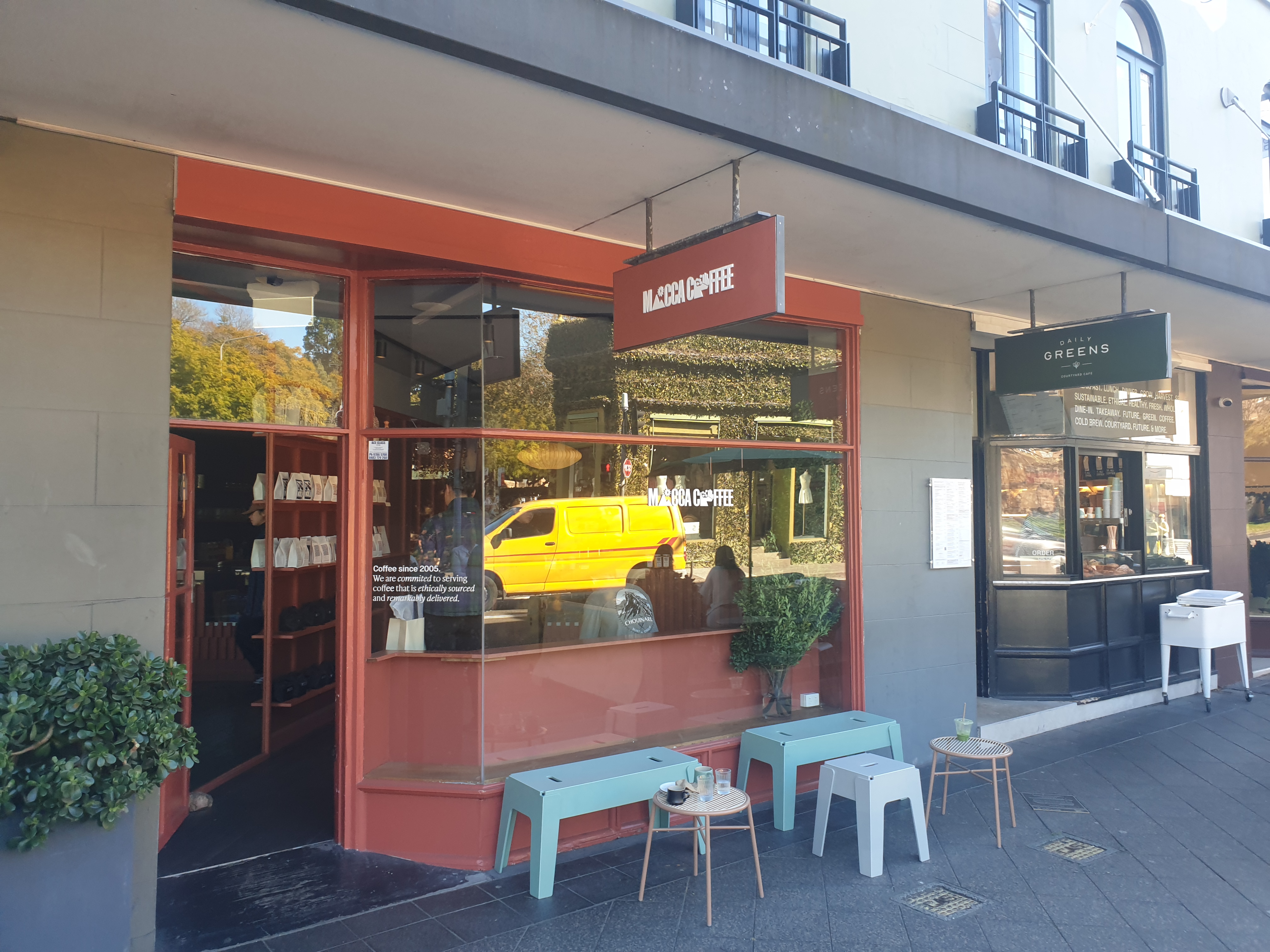 시드니 메카 커피(Mecca Coffee)에서 커피로 시작하는 하루_카페 전면