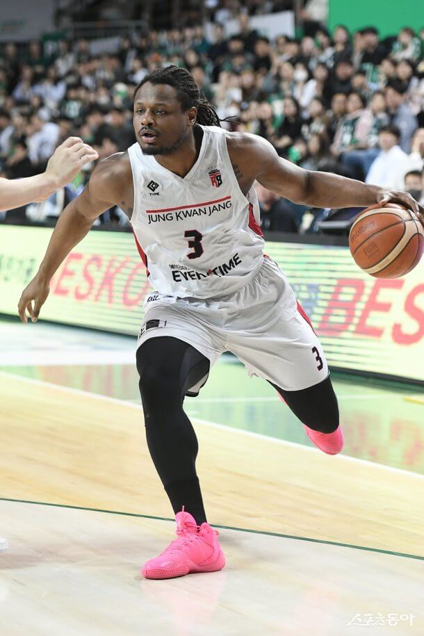 KBL 현대모비스, 정관장 제압! 6강 플레이오프 1차전 승리