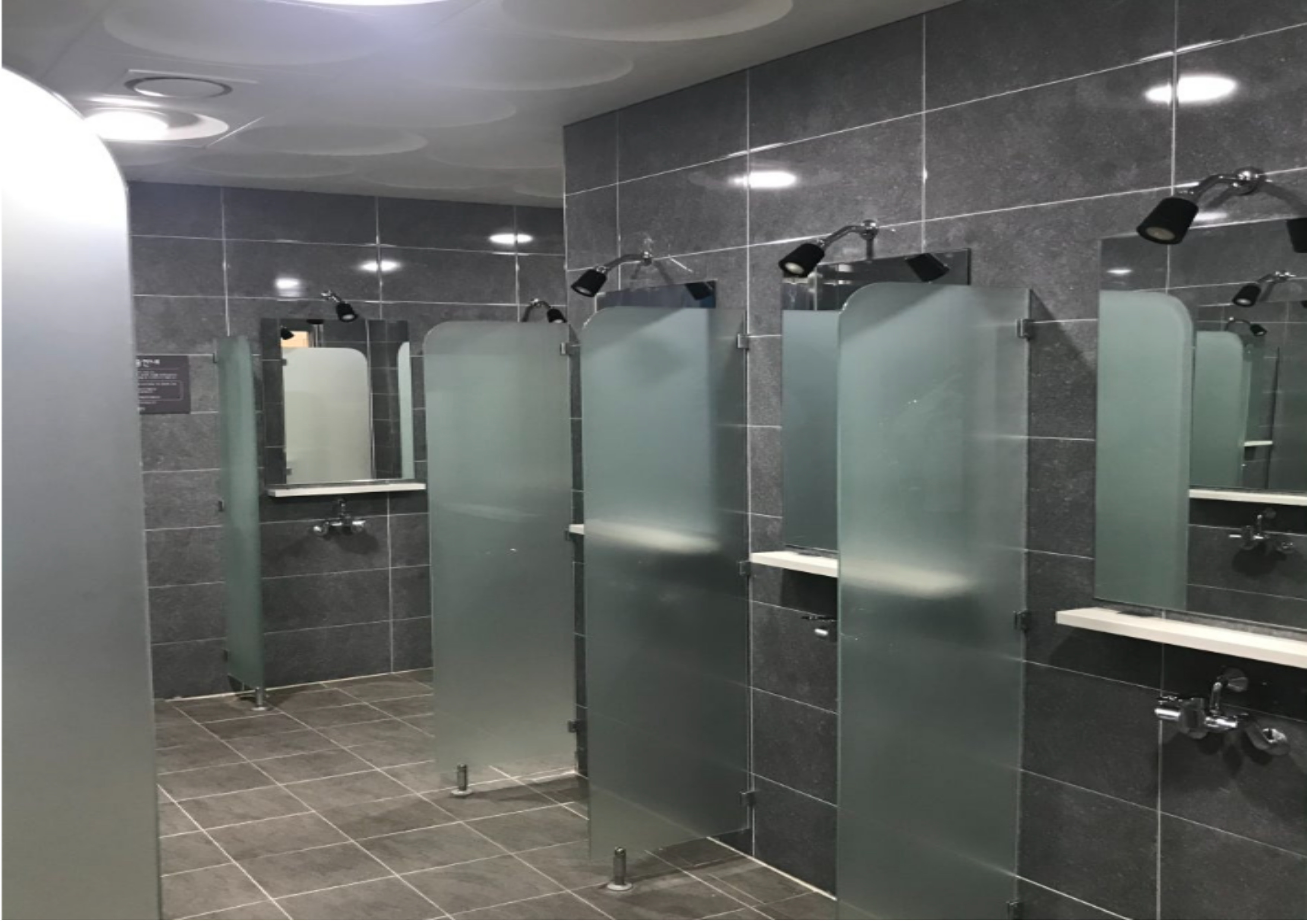 물빛수영장-수영장-샤워실