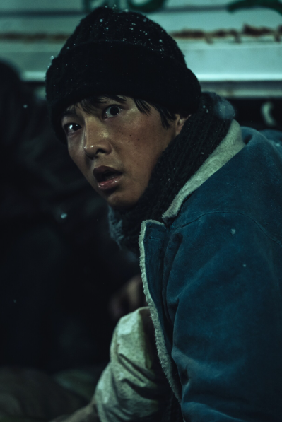 로기완역 송중기