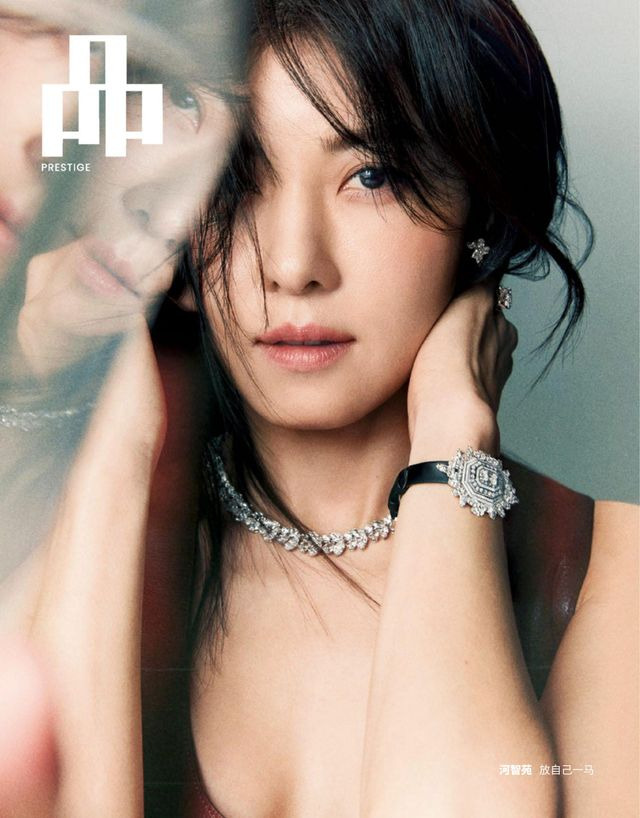 하지원 손풍기와 여벌 옷 등 소지품을 다룬 방송 관련 이미지