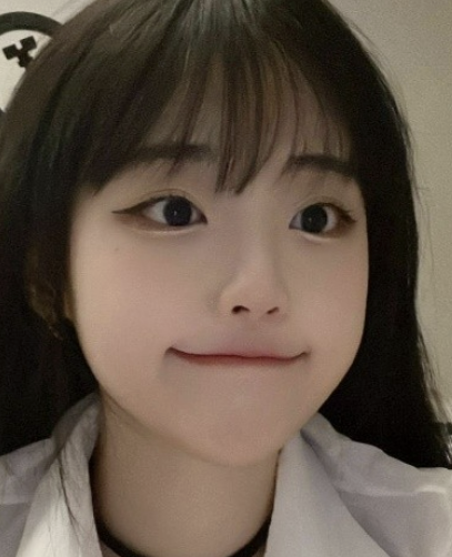 냥뇽녕냥 히나 키 나이 - 틱톡 스타에서 걸밴드 QWER