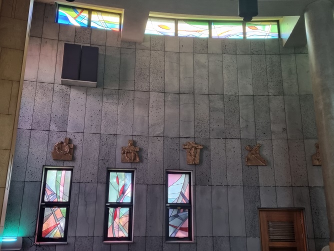 제주 표선성당 십자가의 길, 스테인드글라스 사진