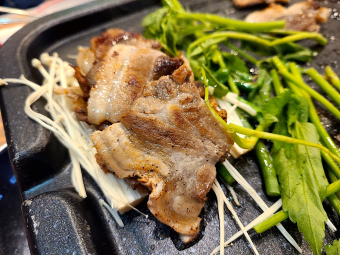 광교 카페거리 냉삼집 '정옥집'