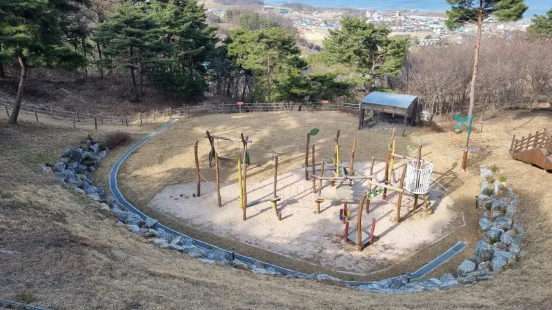 장애물-놀이터