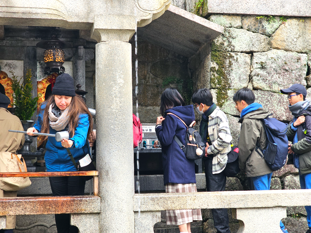 오토와 폭포