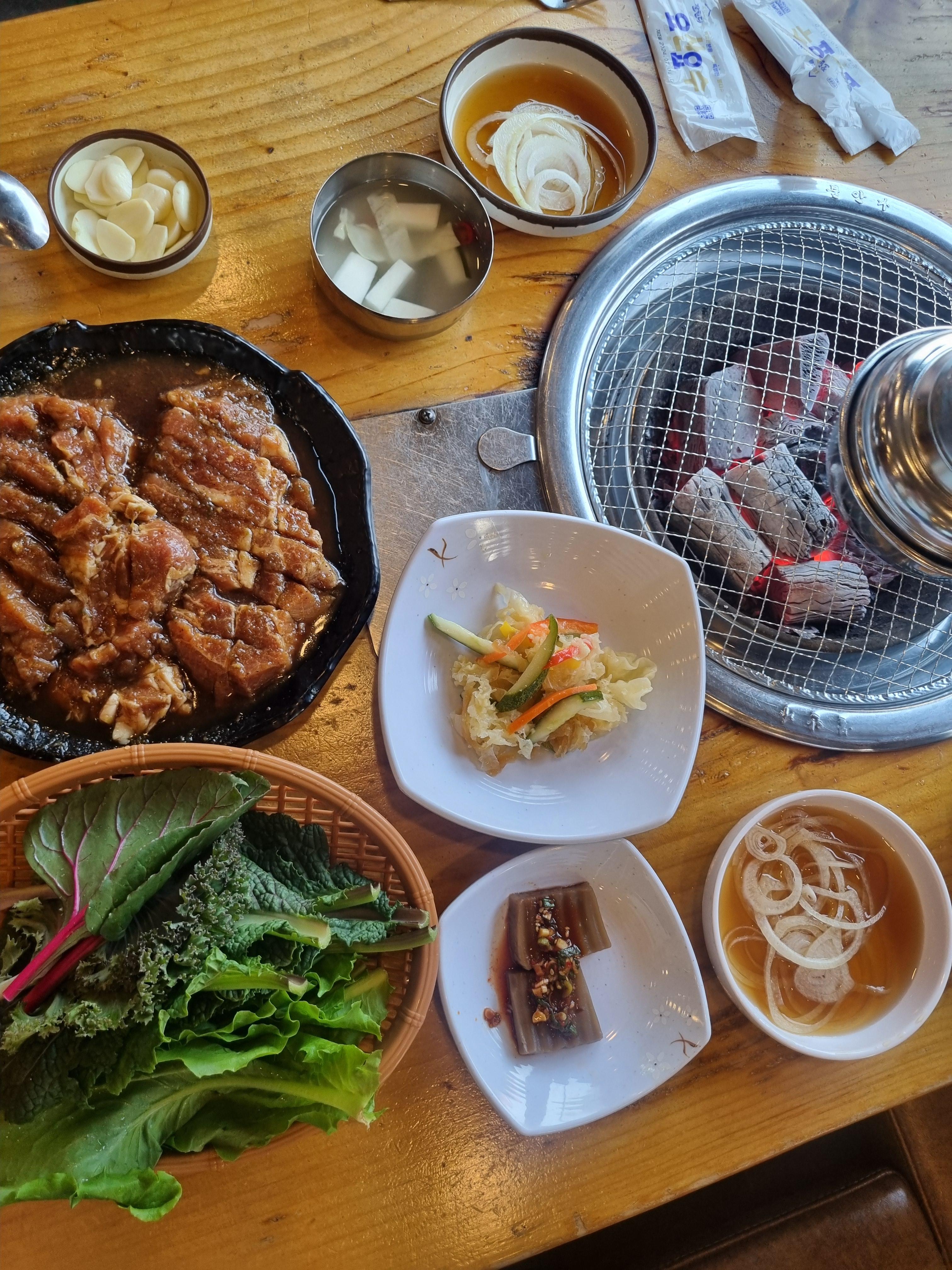 김포 쌈채소 무한 숯불돼지갈비