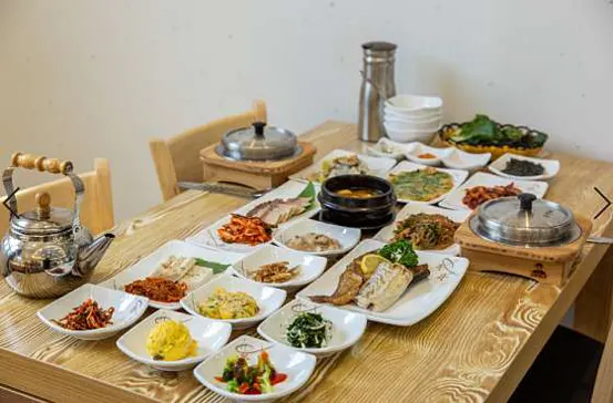 칠원 구가네솥밥한정식