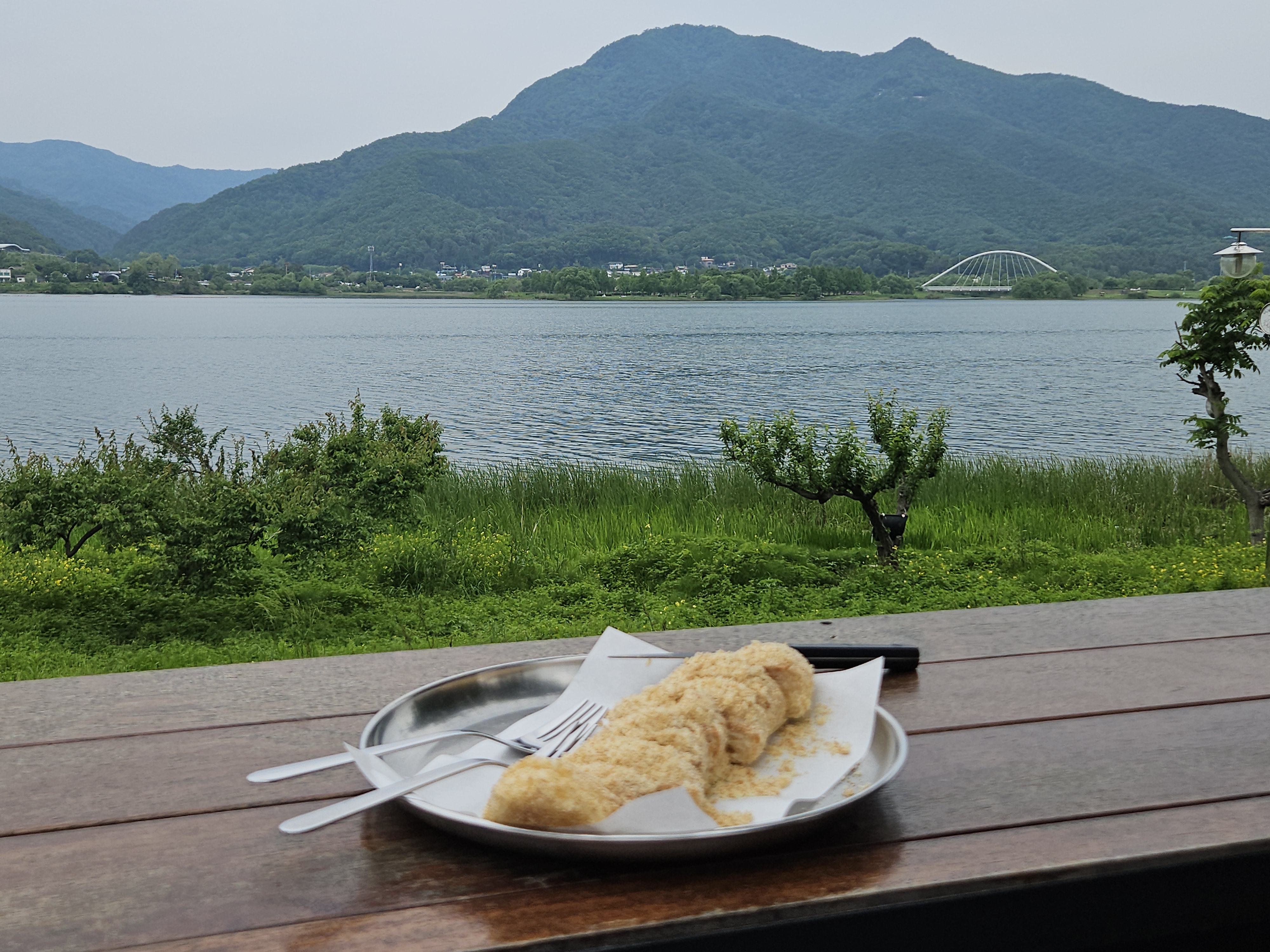 양평 수수카페에서 남한강을 바라보는 사진