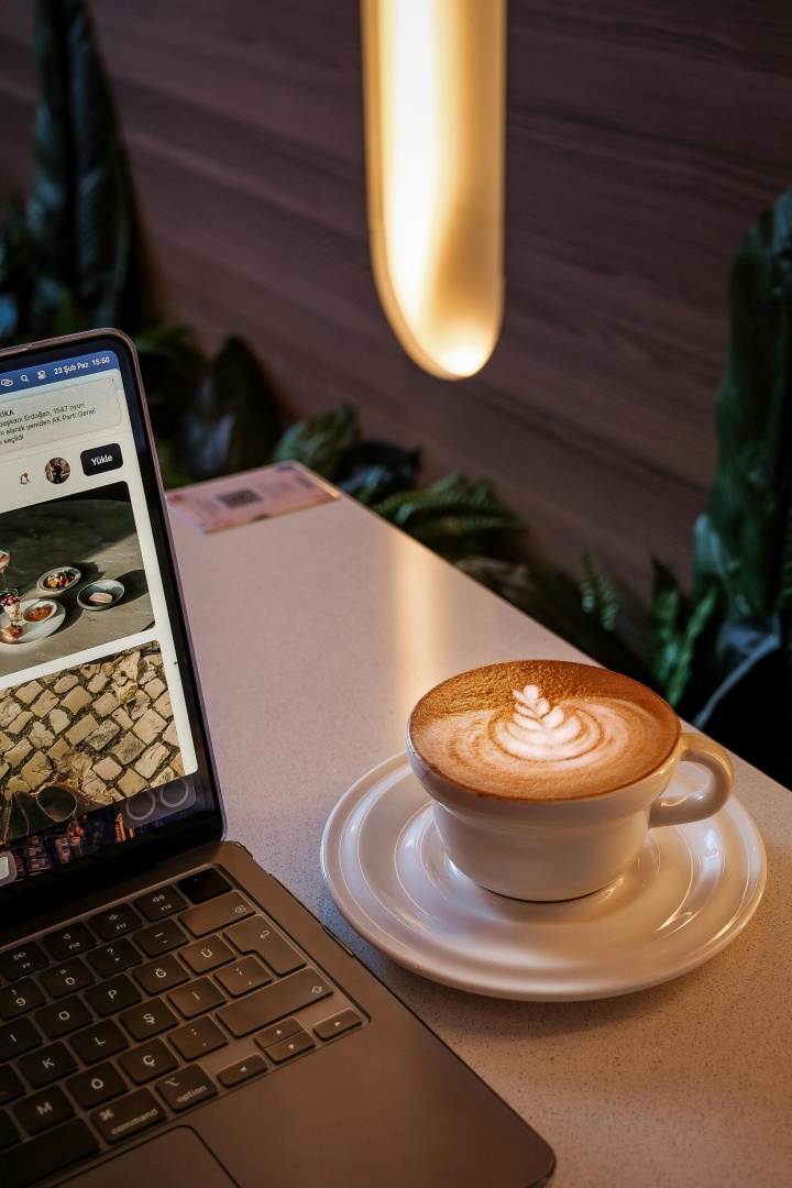 4050대 공부 효율을 높이는 청각 환경 &ndash; 백색소음&middot;음악&middot;환경음의 차이