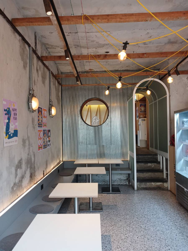 홍미단 1층매장