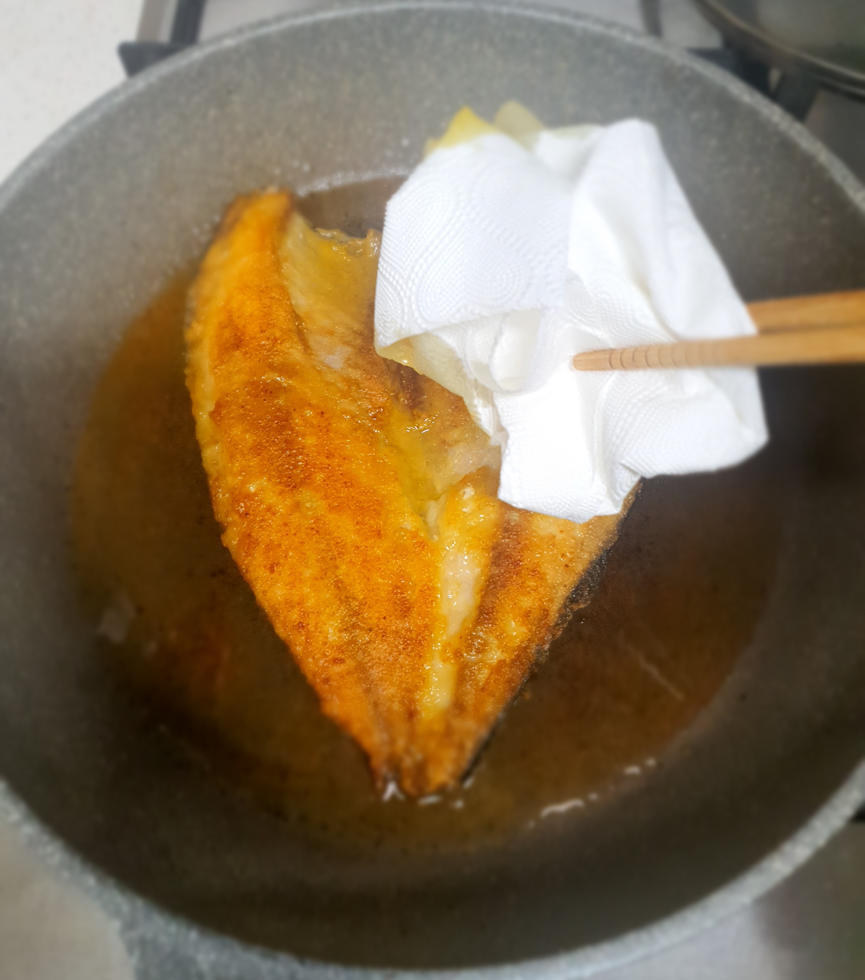 강불로-굽기-전-기름을-제거해야-기름이-튀지-않아요.