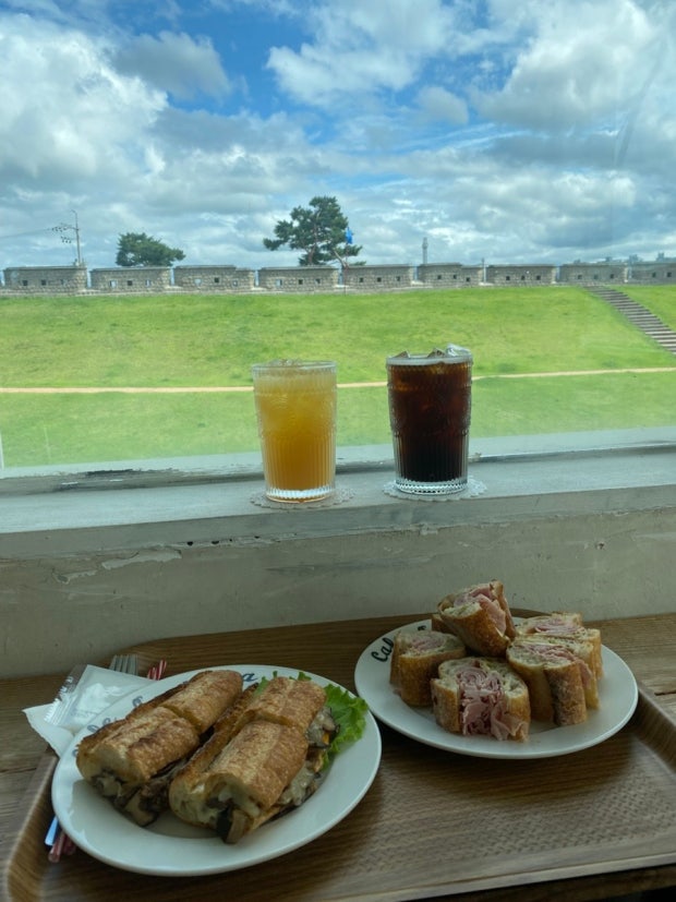 2025년 한국 음악영화의 감성과 연출 미학 관련 사진