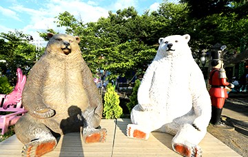 청도 프로방스 빛축제에서는 산타마을 빛축제도 함께 열립니다.