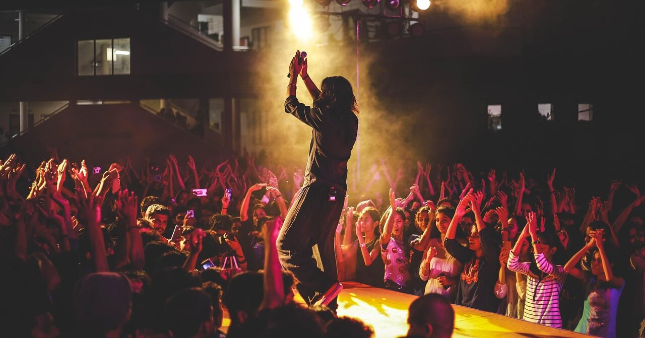 팬덤은 브랜드가 아니라, 사람의 감정에서 시작된다