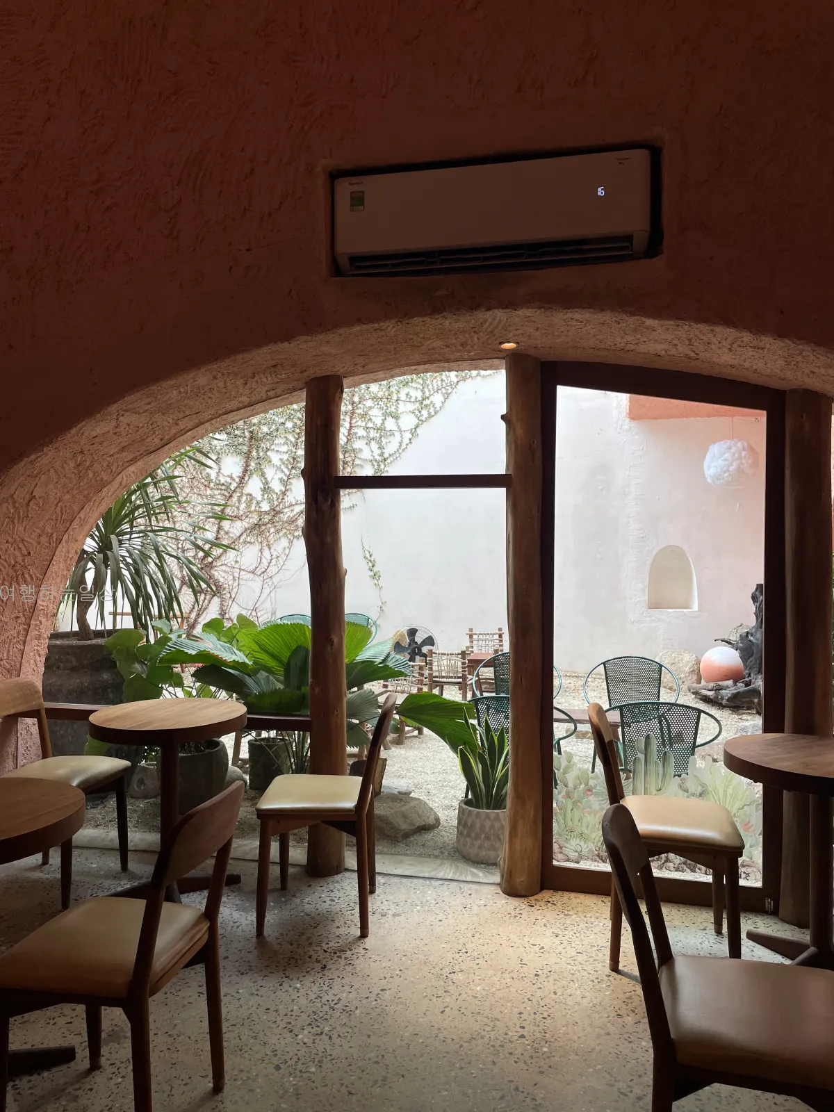 부모님이랑-나트랑-올라카페-포토존-코코넛커피-요거트-솔직후기