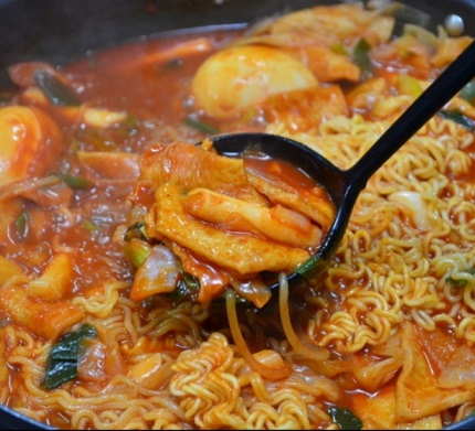 즉석떡볶이달인-튀김순대달인-충무김밥달인-반포동-미소의집