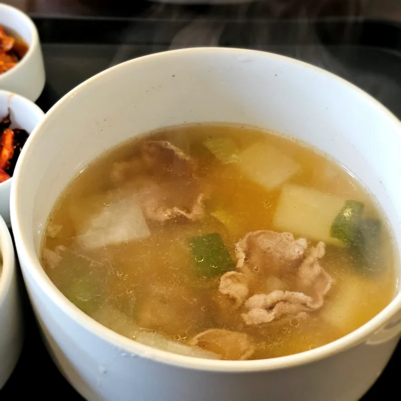 까치식당 망포점 오늘의 특선 소고기무국