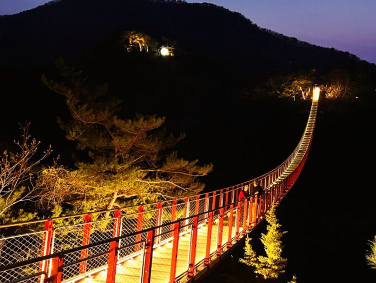 감악산 출렁다리