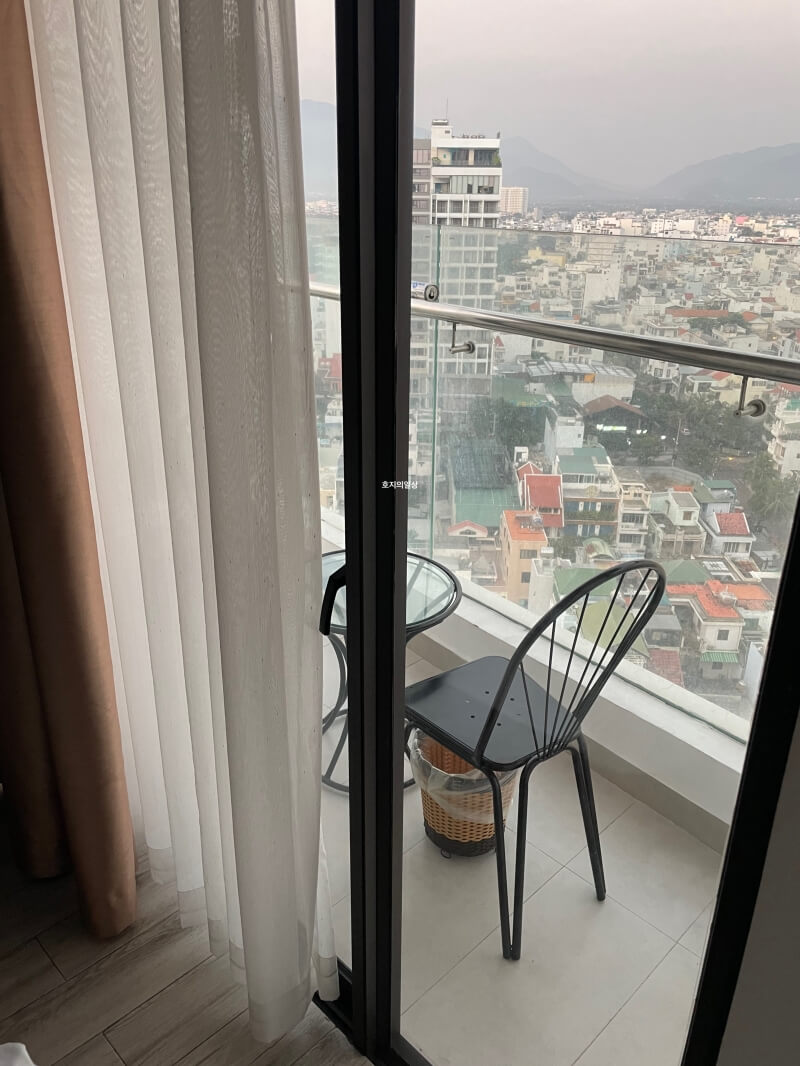 나트랑 르모어 호텔 시내 위치 갑 0.5일 호텔 - 발코니