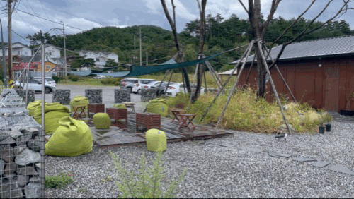 컨센트릭양양-카페-입구-전경-영상